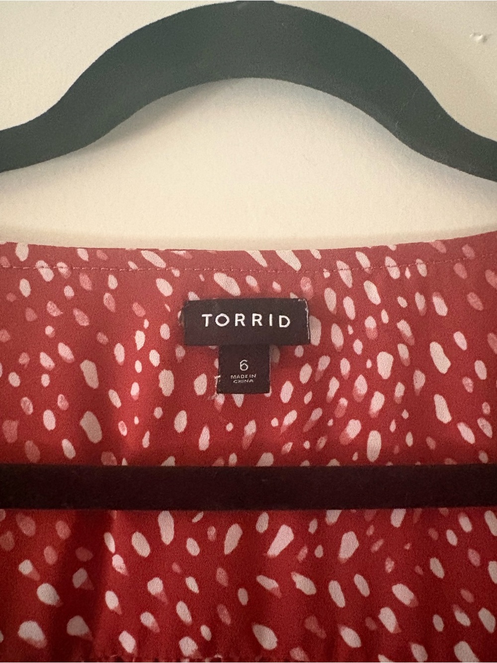 Torrid Rust Dot Ruffle Sleeve Blouse - Picture 4 of 4